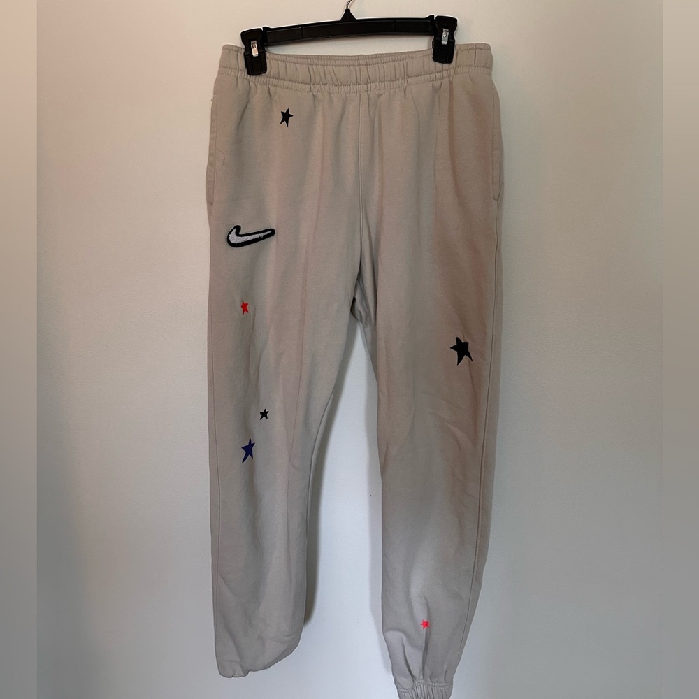 Nike Sportswear Club Stories Cream Fleece Pants Cuffed Jogger